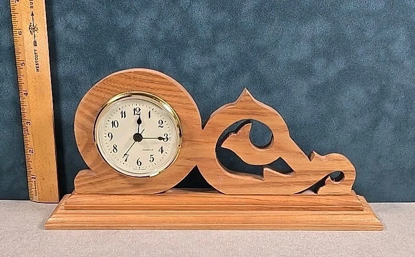 Escritorio de madera hecho a mano estante reloj movimiento de cuarzo sin probar  Foto 4 de 4