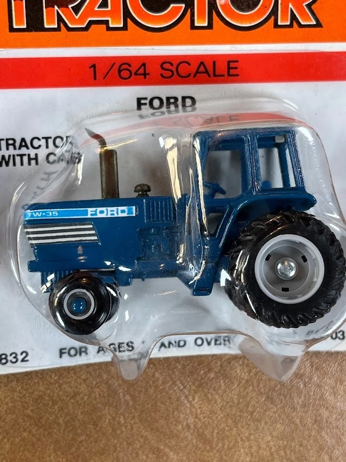 Vintage 1986 Ertl Ford TW-35 Tractor & Tractor W/ Cab New 1/64 NOS Lot of 2 - Image 3 of 4