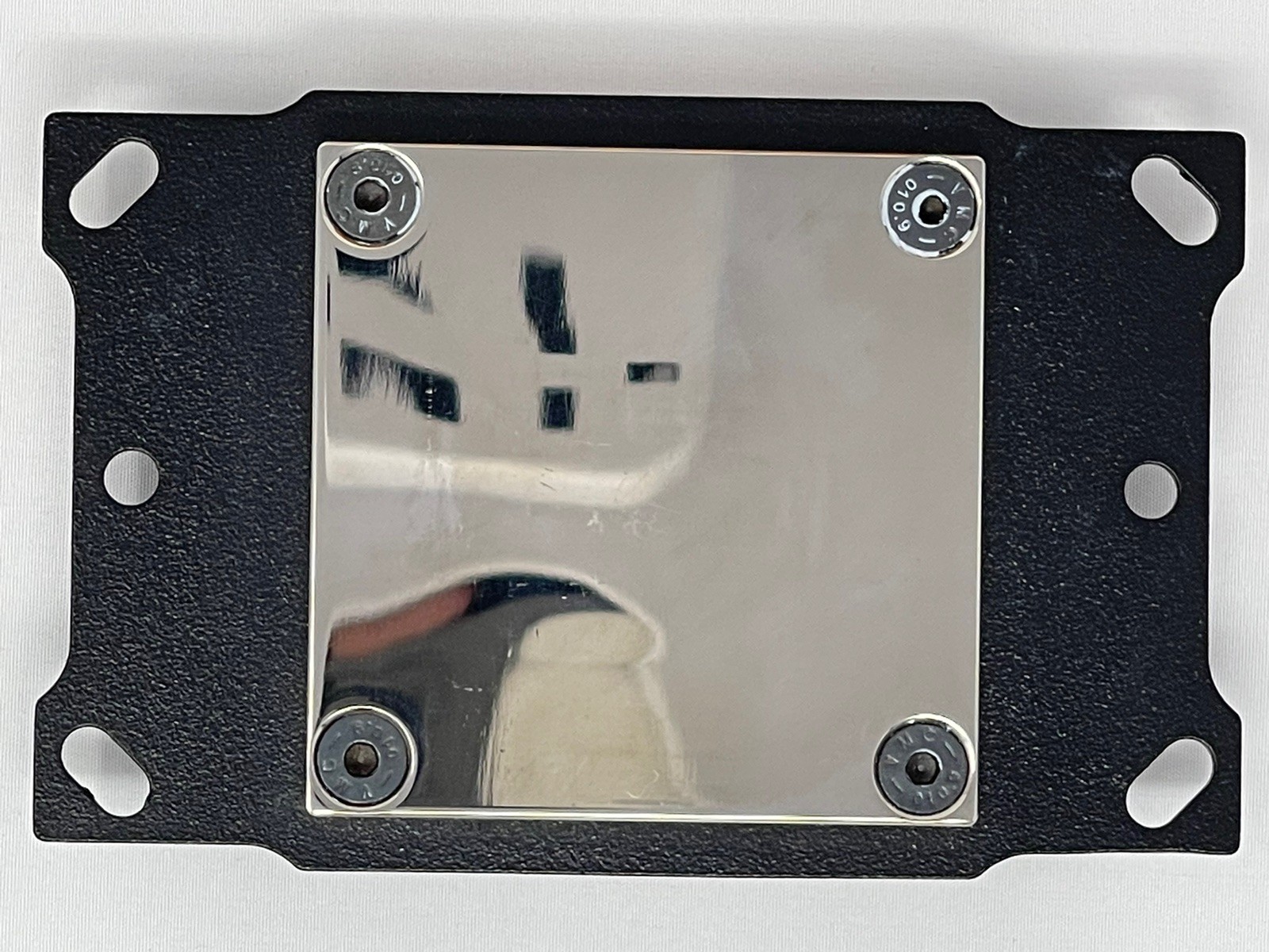 EK Supremacy EVO water cooler cpu block With Am4 Mounting Hardware