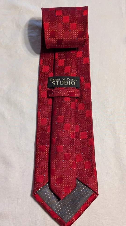Галстук ручной работы мужской Daniel de Fasson Studio красный квадратный 100% шелк - Изображение 3 из 4