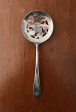 NOS • WM Rogers Mfg. Co. Silverplate Cranberry Server Original Rogers Line