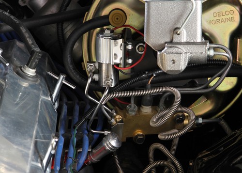 Hurst 5671525 Roll/Control Line/Loc Kit 1971 to 1980 GM "F" Body - Picture 2 of 5
