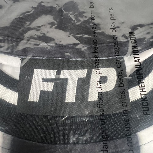 FUCKTHEPOPULATION FTP Blurred Vision Soccer Jersey White Black - Men's Size L - Picture 8 of 11
