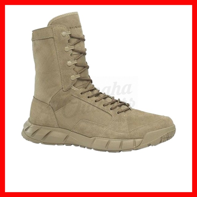 oakley desert boots