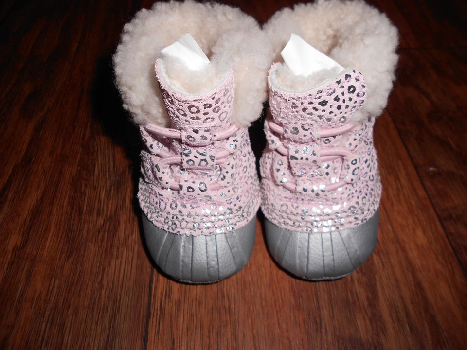 NUEVO Sorel Bebé Niñas Botas Talla 2 Caribootie II Invierno Nieve 0 - 6 Meses Foto 2 de 4