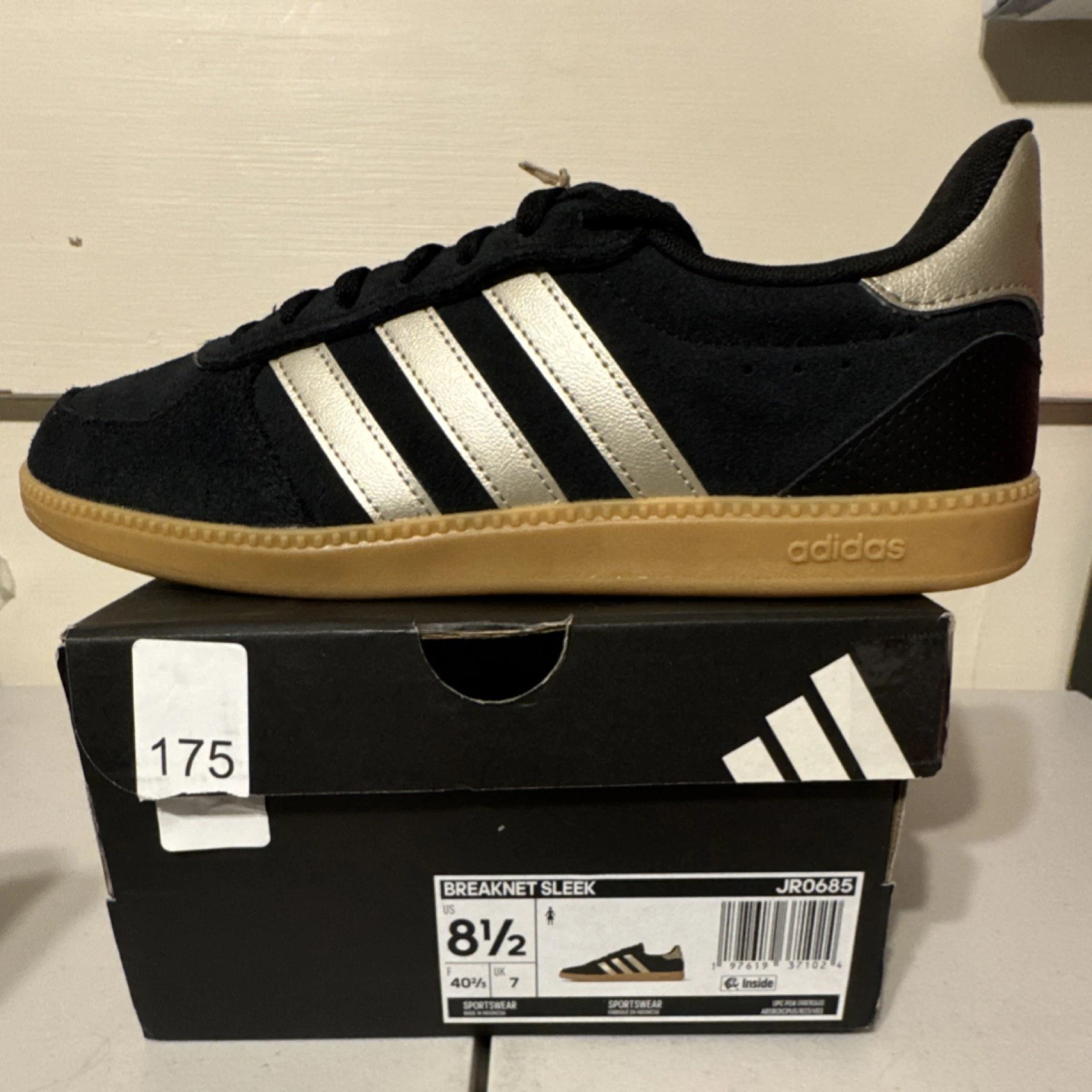 adidas Breaknet Sleek JR0685 Men's Low Top Sneakers Black Gold Gum Suede