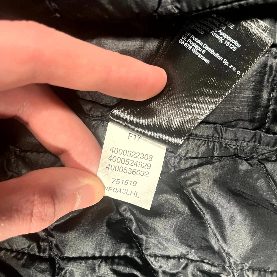 Chaleco acolchado The North Face ThermoBall Trekker para mujer pequeño negro acolchado cremallera completa Foto 4 de 4