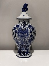 Royal Delft Porcelain Fles 1984 Handpainted lidded Ginger Jar - Mint Condition!