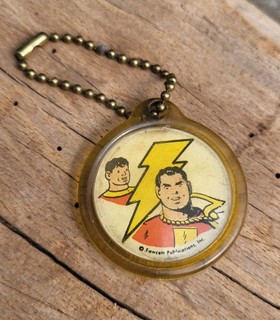 Portachiavi Captain Marvel Club vintage anni 40 promozionale premium fumetto eroe raro
