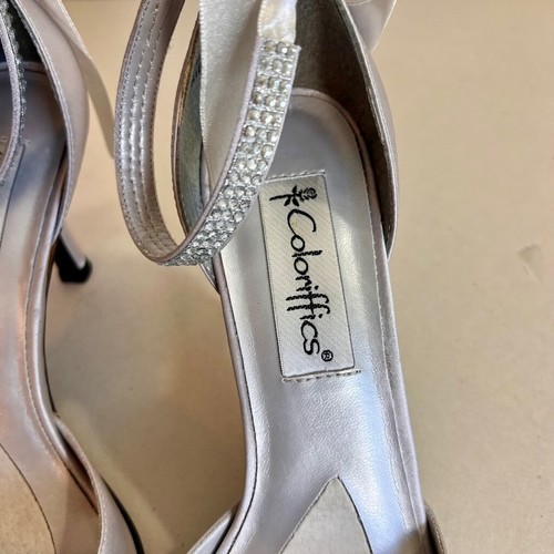 New in box Women's Colorifics Sandals, Silver, Size 8 M - Picture 8 of 15