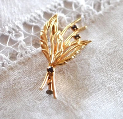 Broche vintage plaqué Or - feuille dorée et grenat - Photo 1/4