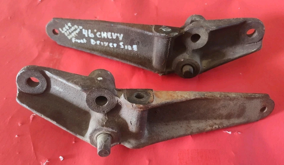 1946-1948: colgadores de resorte de hoja delantera originales Chevrolet 3100 Foto 2 de 4