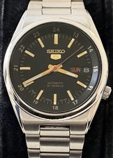 Vintage Seiko 5 Automatic 21 Jewels Black Dial Day Date 7S26 Japan Made