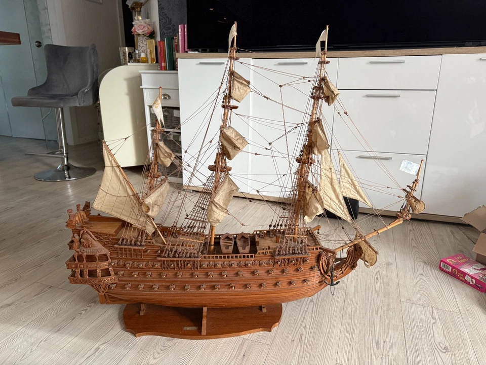 Modellschiff „Soleil Royal 1669 " 3 Master ca. 1:77, Holzmodel
