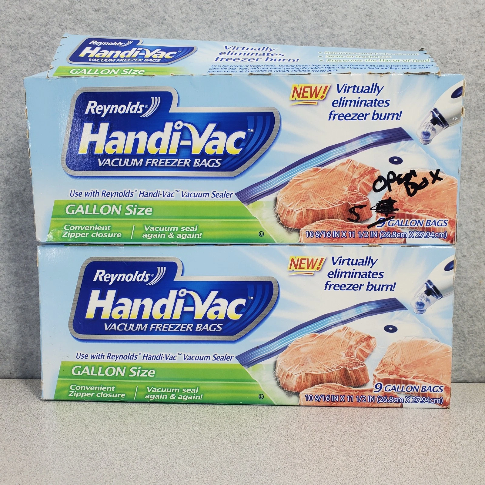 Reynolds Handi-Vac Vacuum Freezer Bags GALLON SIZE (14) Total Bags, 1 Open 1 New