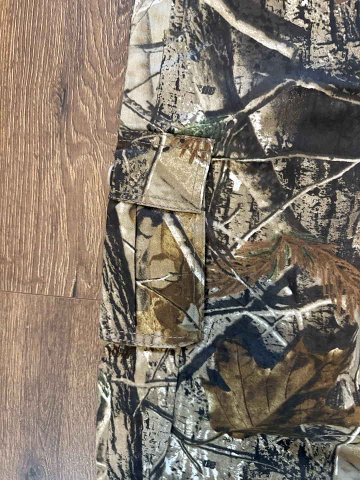 Realtree AP Cargo Hunting Pants Youth Size XXL (18) New With Tags - Image 3 of 4