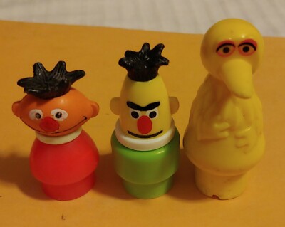 ***VINTAGE FISHER PRICE SESAME STREET ERNIE BERT BIG BIRD LITTLE  PEOPLE***