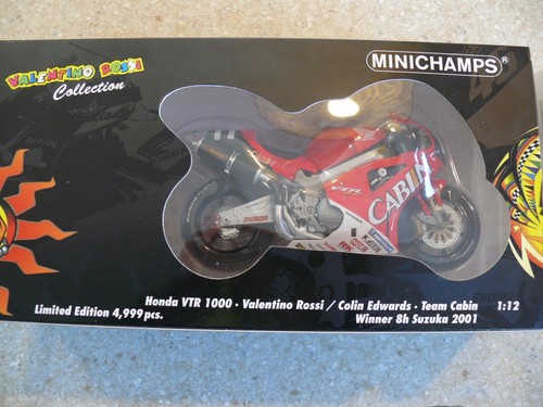 1/12 Minichamps Valentino Rossi Collection - 2001 Suzuka 8 Hour Honda VTR1000 - Picture 3 of 6