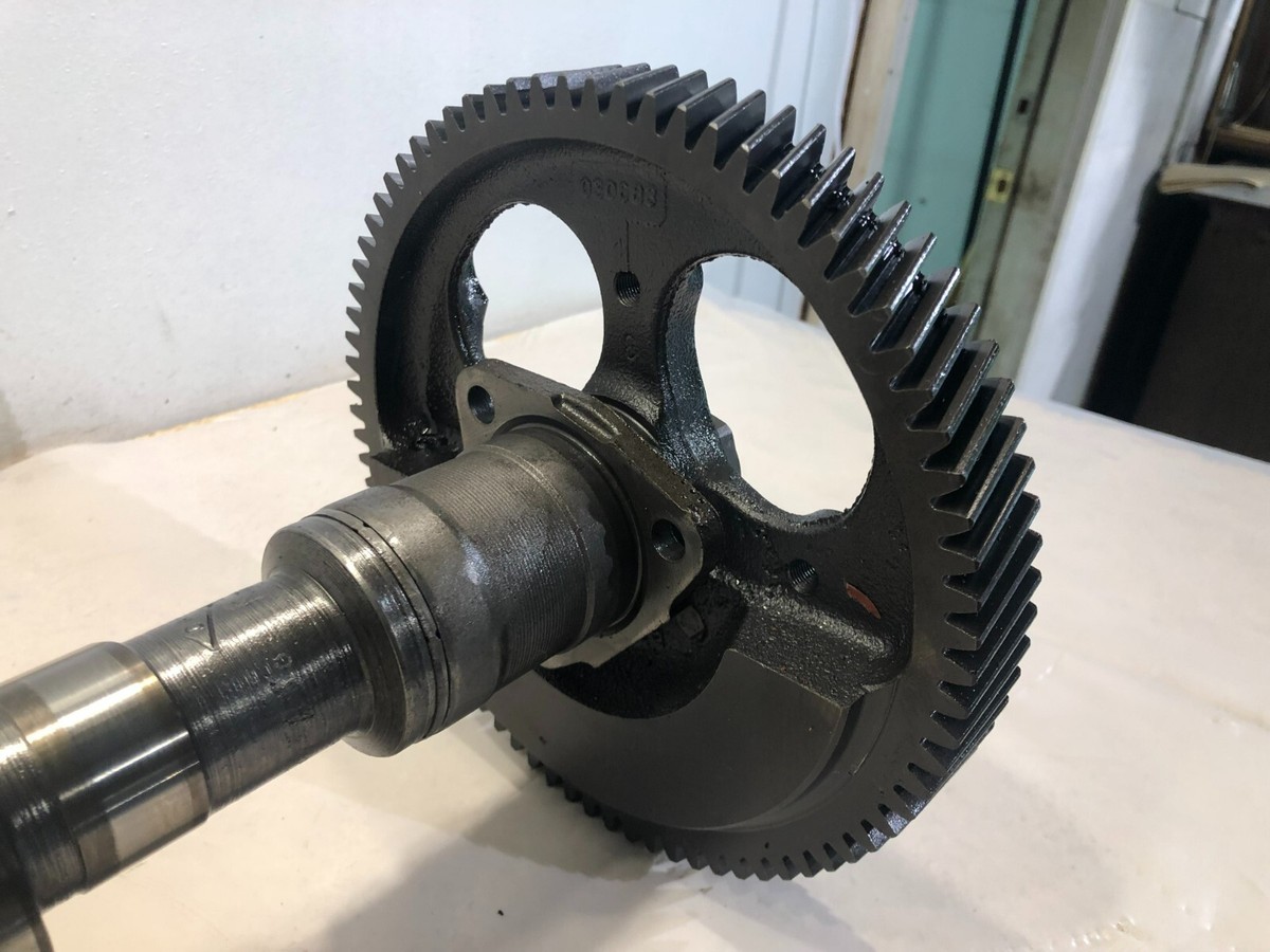 Detroit Diesel 8V92 Engine Camshaft Assembly 5121815M with Gear 