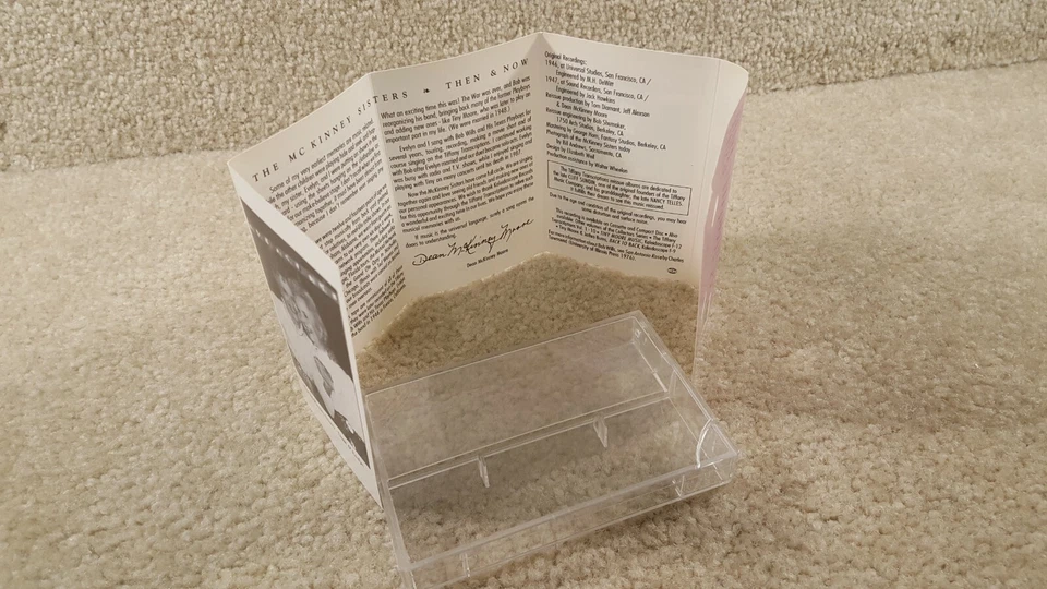 Vintage 1990 Cassette Tape Bob Wills The Tiffany Transcriptions McKinney Sisters Foto 4 de 4