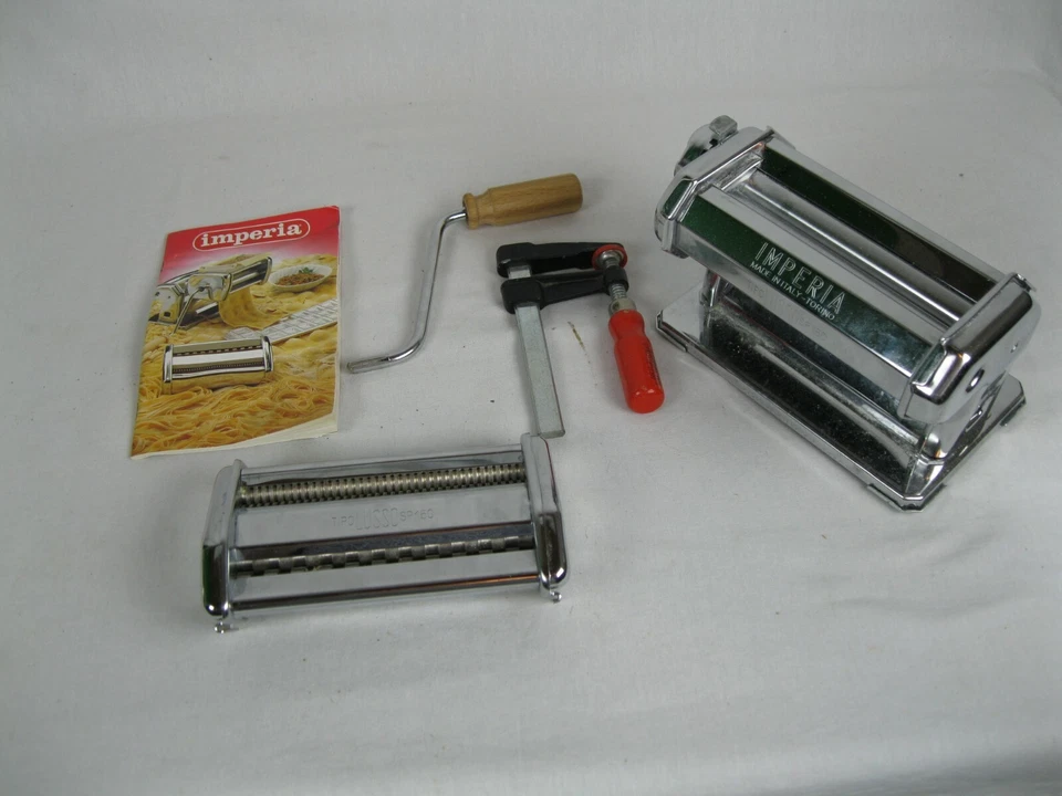 Imperia Pasta Maker Machine Heavy Duty Steel Tipo Lusso SP150 MADE IN ITALY - Image 2 of 3