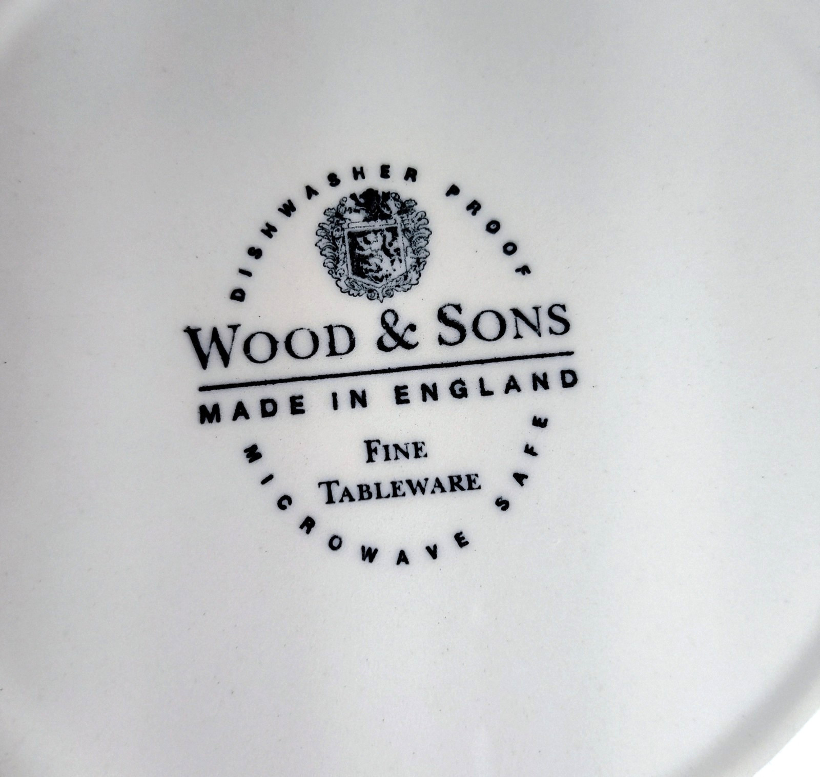 4 Wood & Sons Toille De Joile Scene Pink 7 3/4” Salad Plates England Red EUC Set