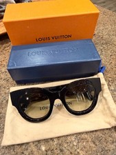 Louis Vuitton Z231 Oversized Black Sunglasses   Authentic   Full Set w/ Box/Case