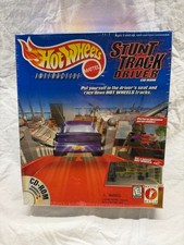 Mattel Hot Wheels Interactive Stunt Track Driver CD-ROM 1998 NIB