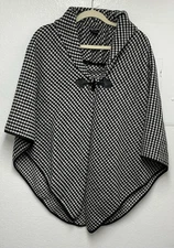 DAVID & YOUNG Women's One Size Black And White Poncho Shawl Sweater