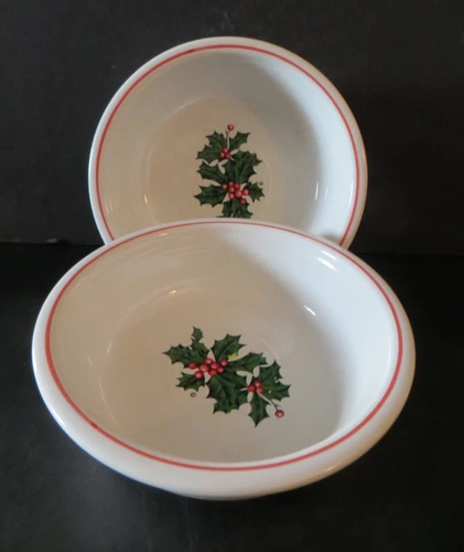 Fiesta Holly (no ribbon) 1987 HLCHOF1 2 coupe soup / cereal bowls  discontinued