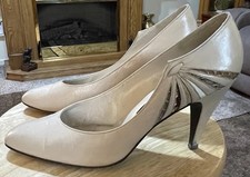 Stuart Weitzman For Mr Seymour VINTAGE Beige Pump Almond Toe Leather See Descrip