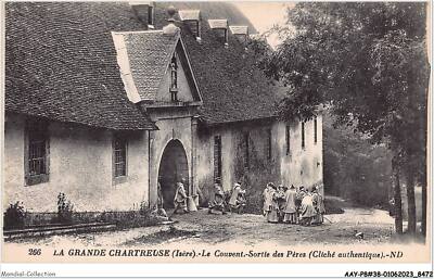 AAYP8-38-0695 - La GRANDE-CHARTREUSE - Le Convent - Sortie Des Peres