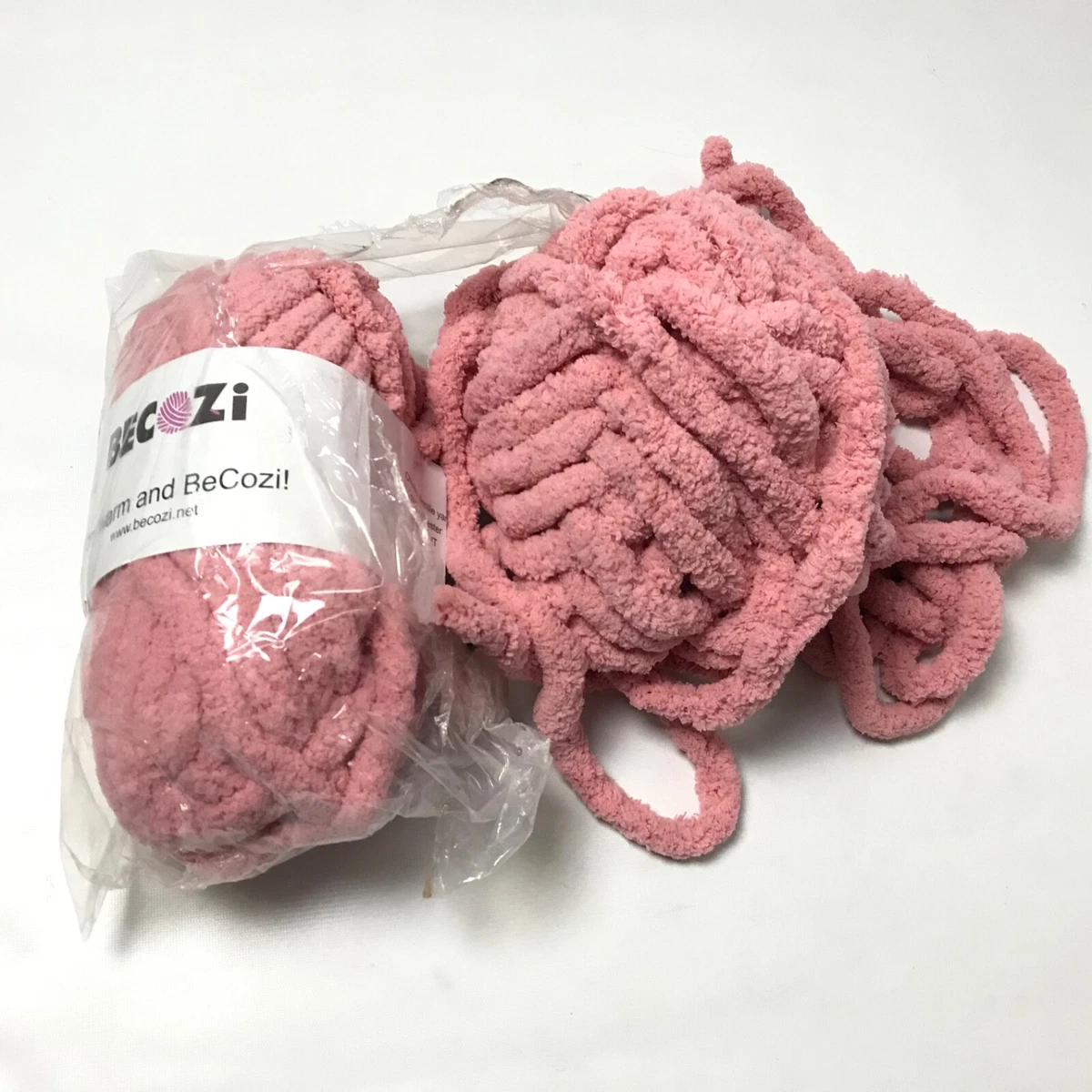 Becozi Chunky Knit Yarn Merino Wool Arm Hand knitting Blush Pink 8 Oz FLAW