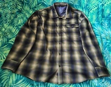 Swiss Tech Men’s Long Sleeve Green Plaid Button Up Large 42-44