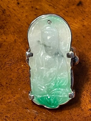 Vintage geschnitzter durchscheinender grün weißer Jadeit Jade Ring Sterling Amulett 20,97 g Größe 6