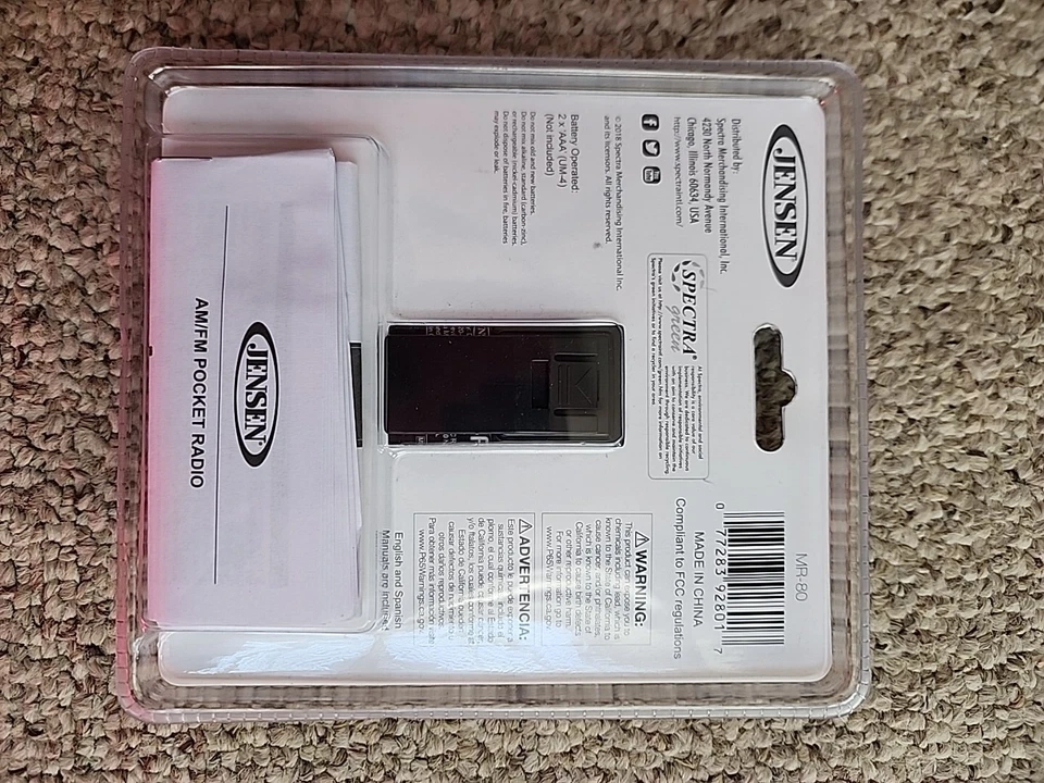 Jensen TINY Black AM FM Radio with Belt Clip and Speaker and Earphone Jack - Image 4 of 4