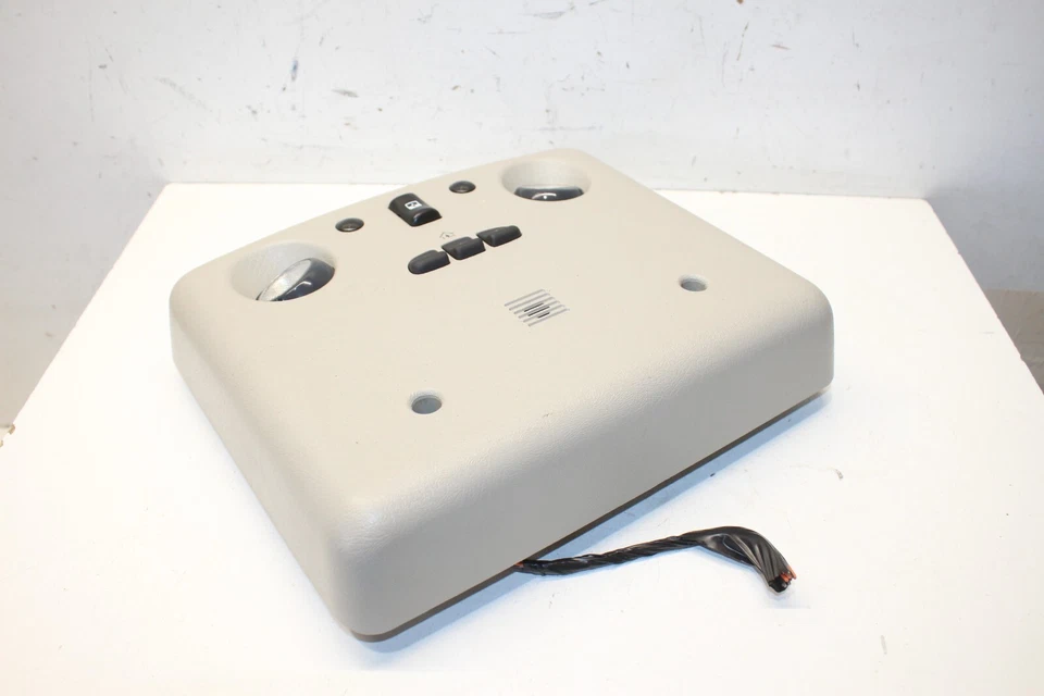 03 - 07 HUMMER H2 FRONT OVERHEAD DOME LIGHT LAMP & GARAGE DOOR OPENER  OEM - Image 4 of 4