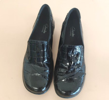 Clarks Bendables May Poppy Womens Black Croc Print Patent Leather Loafers Size 7