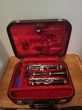 Vito Reso-Tone 3 Clarinet with Mouthpiece and Bundy Hard Carrying Case