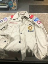 VINTAGE - SIZE 14 BOYS SHIRT WITH PATCHES boy scouts shirts- TAKE A LOOK --71-LT