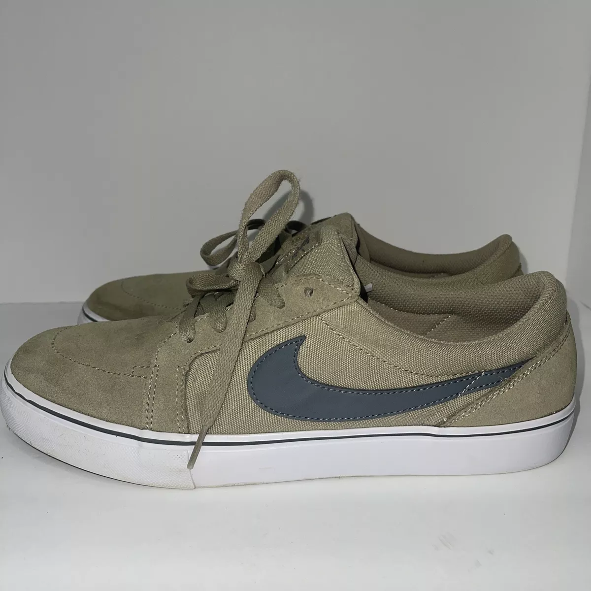 Nike sb hotsell satire ii