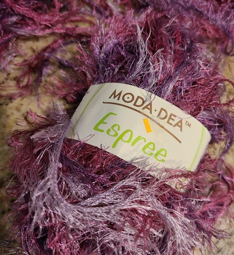 Moda Dea Espree Eyelash Yarn Polyester 2379 "PURPLES Dye Lot - Picture 2 of 8