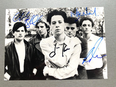 SIMPLE MINDS ''Jim Kerr'' (1982) original signed Pressefoto 13x18 Autogramm