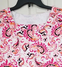 Kim Rogers Women Petite Medium Size PM Pink Paisley Square Neck Short Sleeve Tee