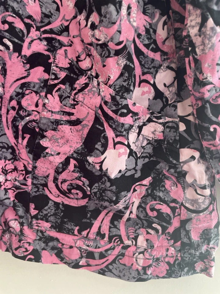 ICU By Barco Women's Pink Floral Cotton Crewneck Long Sleeve Scrub Top Black L - Image 4 of 4
