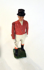 Britain's vintage FOX HUNTSMAN LEAD FIGURE hunter red jacket black hat England