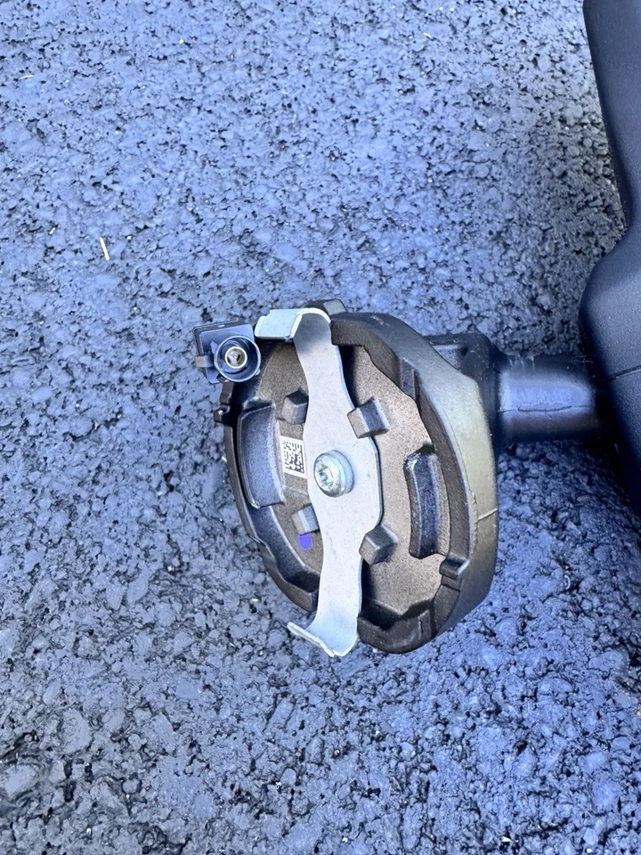 25 DODGE RAM 1500 INTERIOR REAR VIEW MIRROR DIGITAL 68594726AA - Image 3 of 4