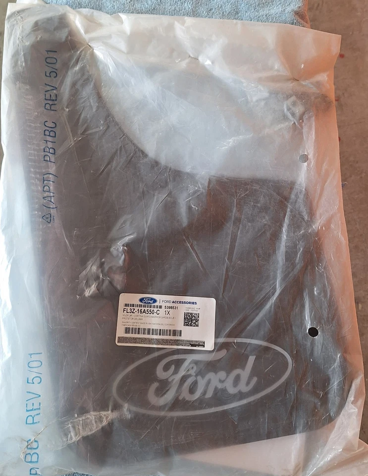 New OEM 2003-2026 FORD Front or Rear Flat Mudflap Set FL3Z-16A550-C — 第 3/4 张图片