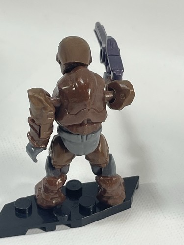 HALO CONSTRUX MEGA BLOKS COPPER BROWN COVENANT ELITE ZEALOT MINIFIGURE PILOT Lot - Foto 11 di 15