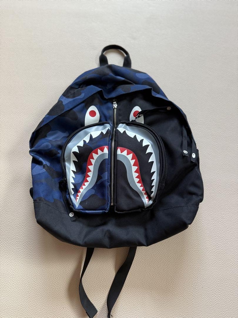 A BATHING APE エイプ バックパックブルー カモ シャーク A BATHING APE BAPE Men's Backpack Camo Shark Daypack Blue